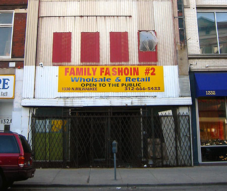 Family Fashoin, Milwaukee Ave