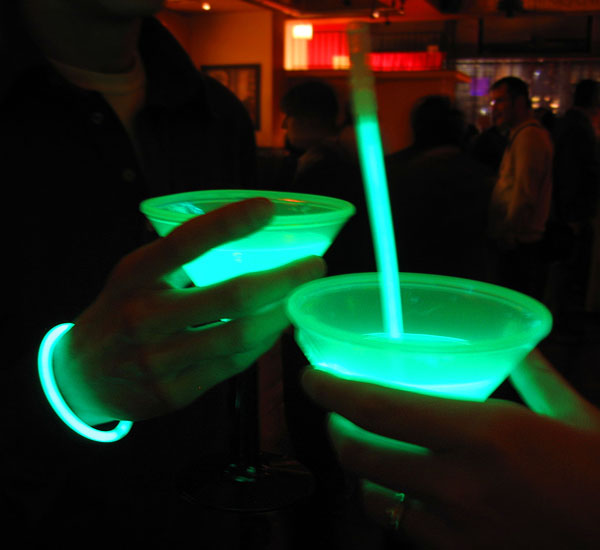 2007_01_glowing_drinks.jpg