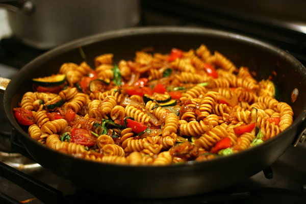 lighter_pasta_with_garden_vegetable_sauce