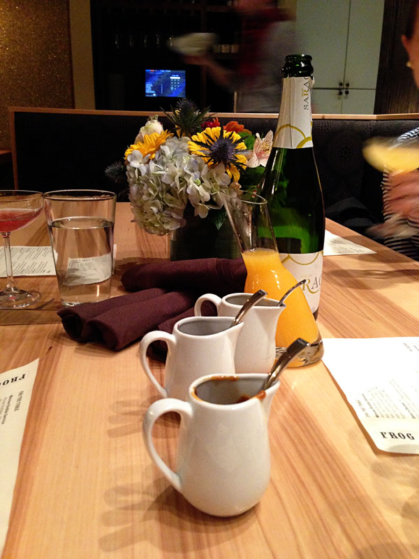 frog_and_snail_mimosa_bottle_service