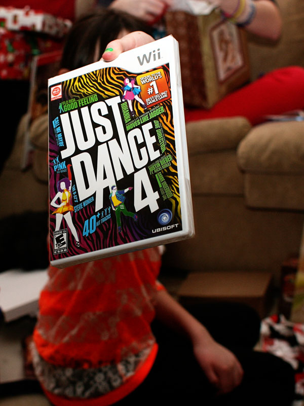 presents_just_dance_4