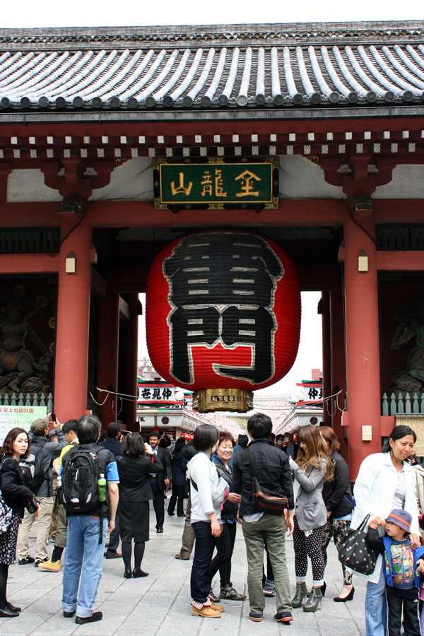 kaminarimon_gate_senso-ji_temple