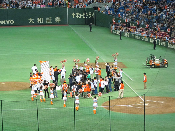 18_tokyo_dome_post_game_interviews