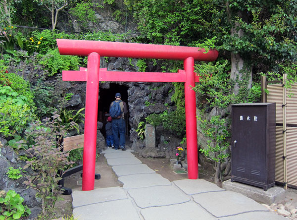 22_hase-dera_benten-kutsu_cave