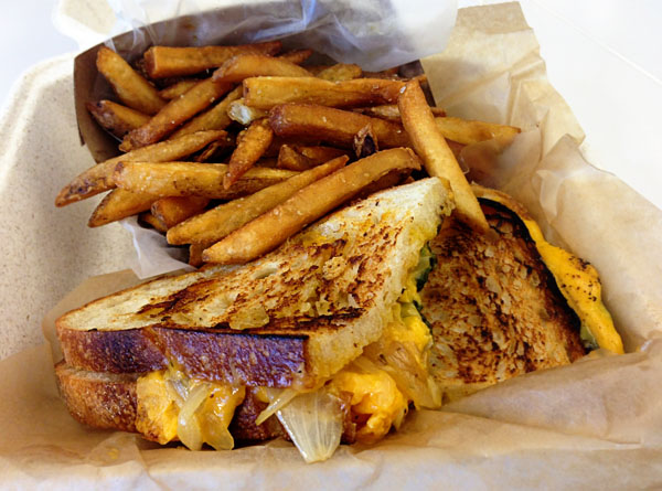 the_fat_shallot_grilled_cheese_rosemary_fries